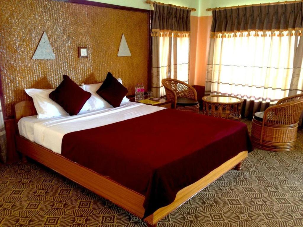 Himalayan Deurali Resort Pokhara Exterior foto