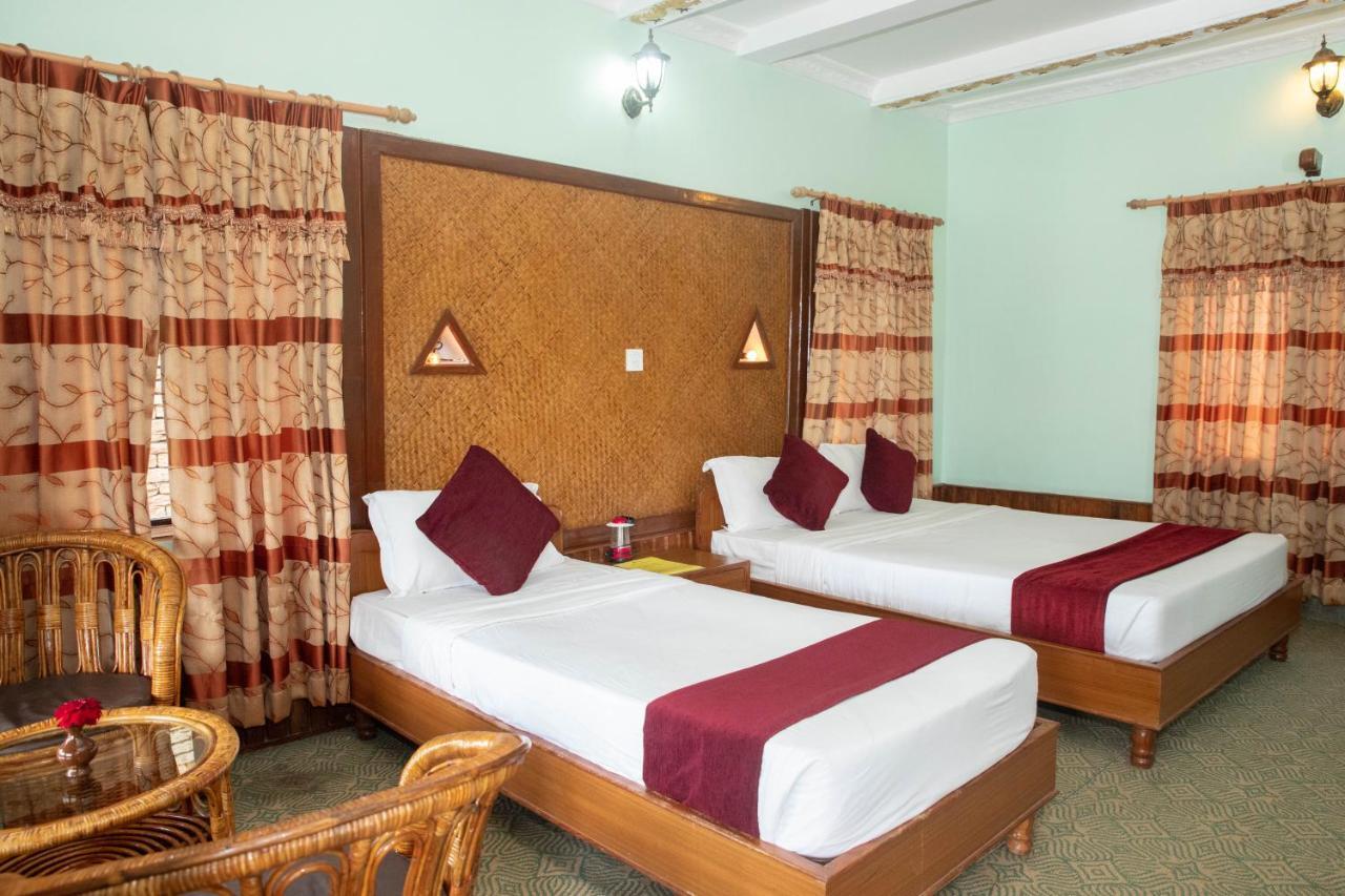 Himalayan Deurali Resort Pokhara Exterior foto